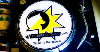 Turntables slipmats for vinyl lovers internet of music, turntable slipmat for vinyls.